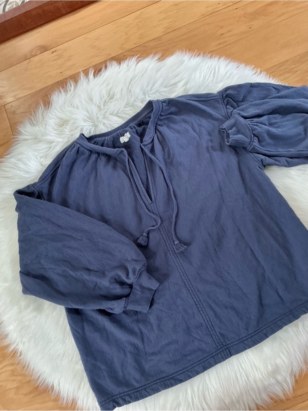 aerie Oversized Boxy Peasant Pullover V-Neck Sweatshirt Size Small